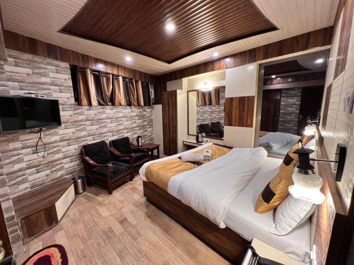 Hotel Victory Shimla Buitenkant foto